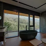 Uji Ftohte