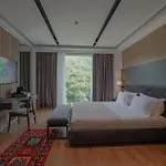Uji Ftohte Hotel 4*