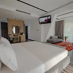 Hotel Uji Ftohte