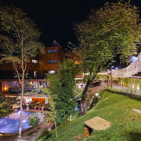 מלון Uji Ftohte Tepelene