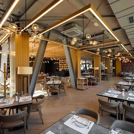 Uji Ftohte מלון 4*