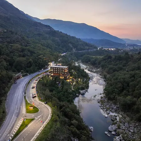 Hotel Uji Ftohte Tepelene