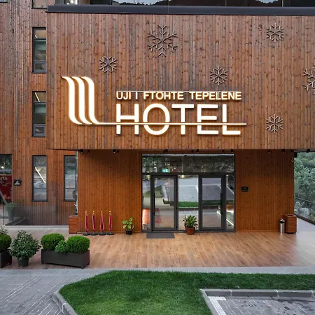 Uji Ftohte Hotel
