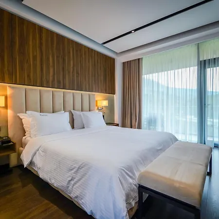 Uji Ftohte Hotel Tepelene