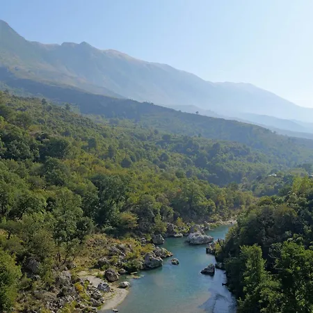 Ξενοδοχείο Uji Ftohte Τεπελένι