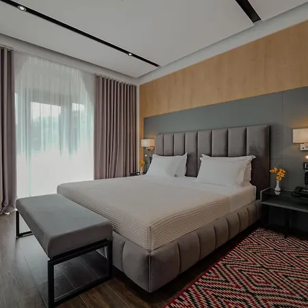 Uji Ftohte Hotel Tepelene