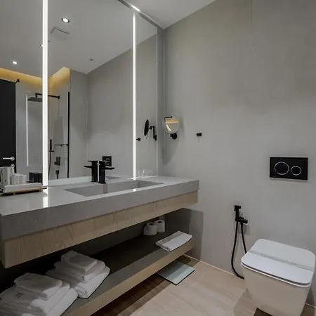 Uji Ftohte Hotel Tepelene