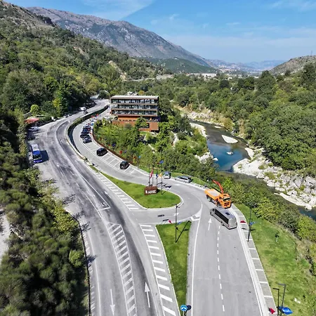 Uji Ftohte Hotel Tepelene