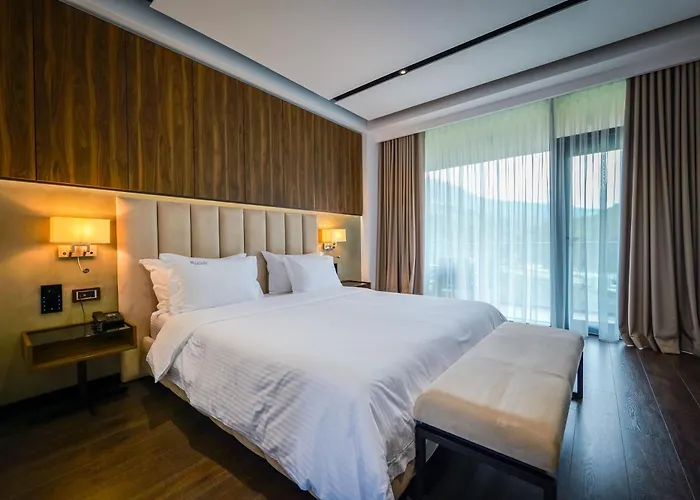 Uji Ftohte Hotel Tepelene