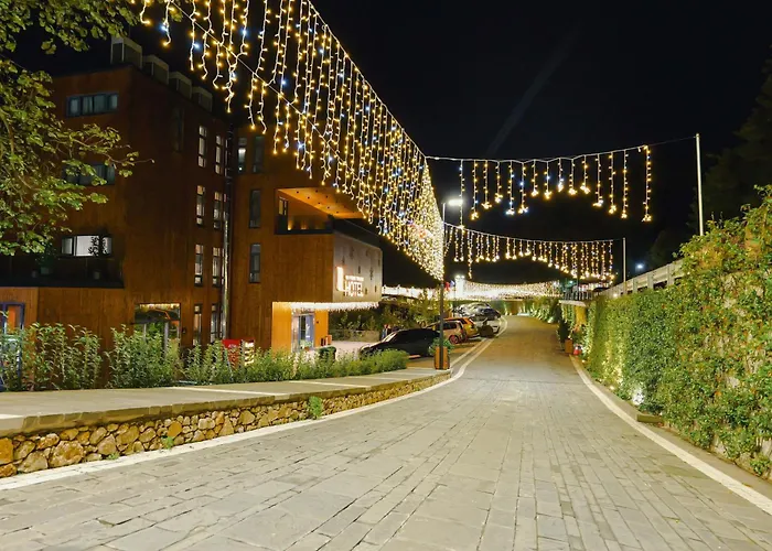 Hotel Uji Ftohte Tepelene