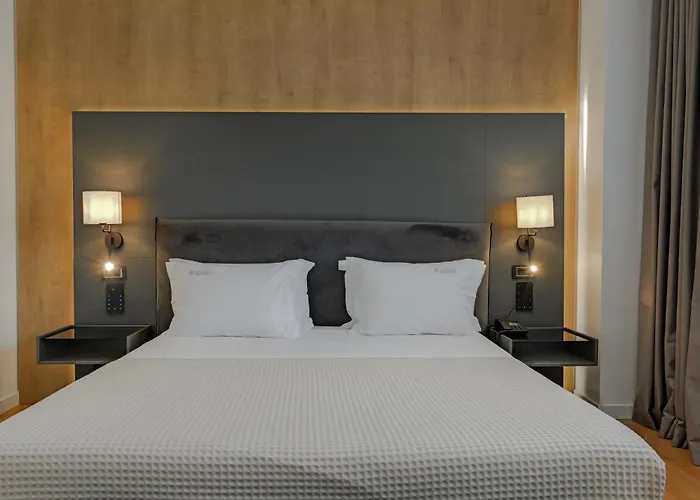 Uji Ftohte Hotel Tepelene