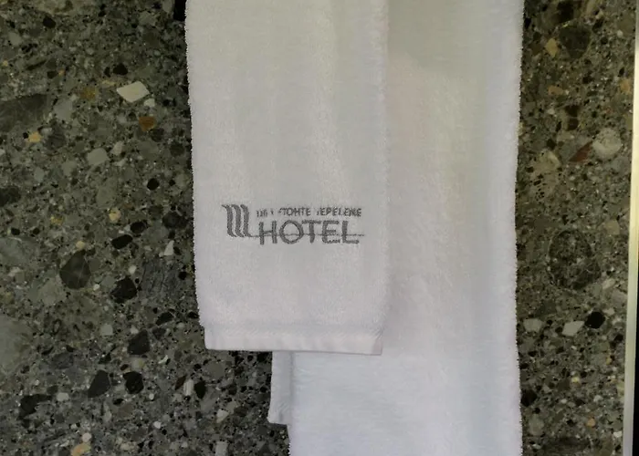 Hotel Uji Ftohte