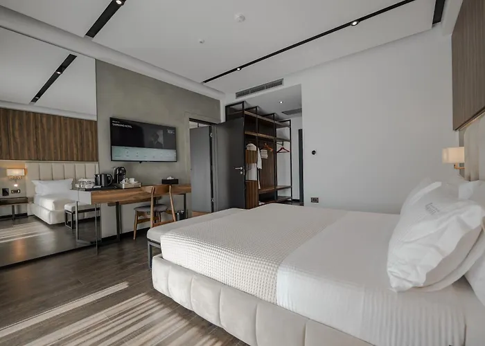 Uji Ftohte Hotel 4*