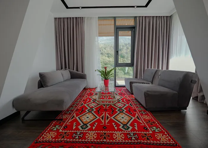 מלון Uji Ftohte 4*