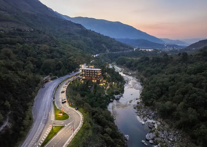 Hotel Uji Ftohte Tepelene